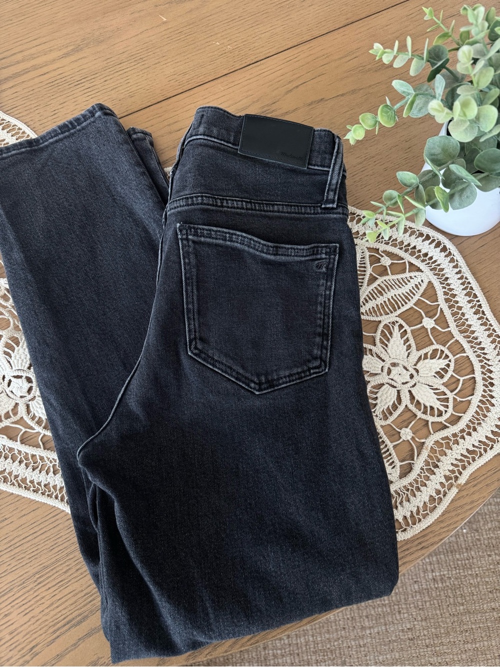 Madewell Classic Straight Jeans Size 25 Black High Rise Denim